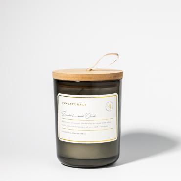 DW home kvepianti žvakė SANDALWOOD OUD
